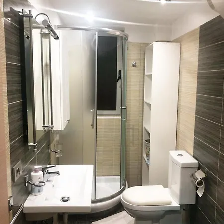 Apartment In The Heart Of *